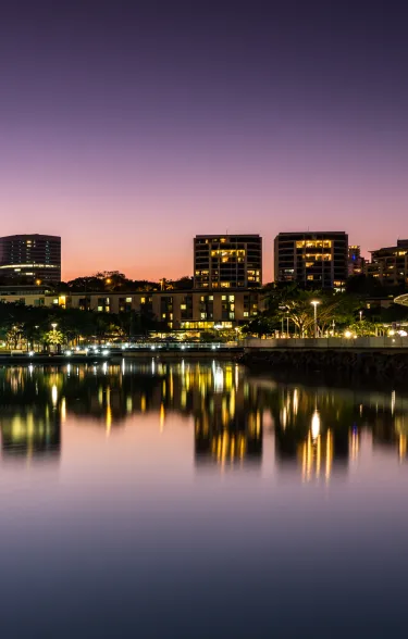 carousel-darwin-city-istock-876902796.png