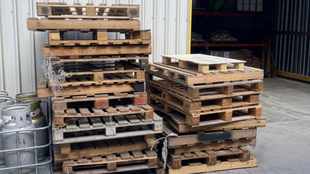 epping-timber-pallets-adj.png
