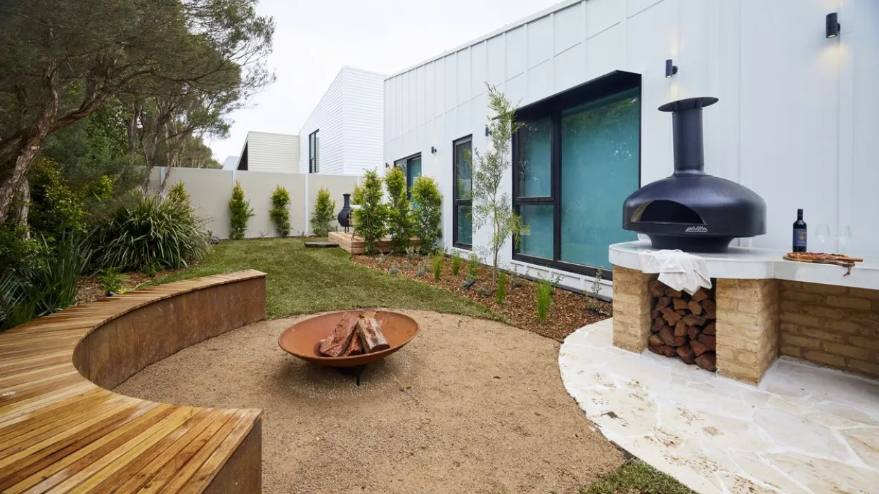 The crisp, clean look of the Architectural White Polished/Honed (VIC) perfectly complemented their outdoor design, elevating the entire space.